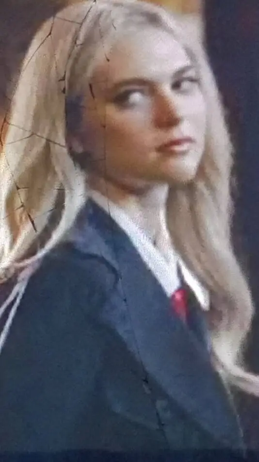 ai character: lizzie saltzman  background