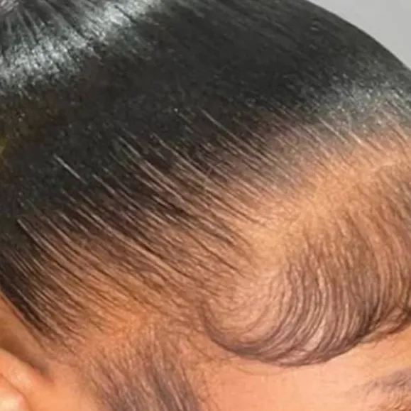 chat with ai character: lyric 