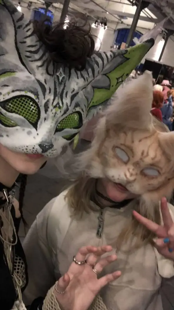 ai character: Therian meetup!🐾🐾🐾 background