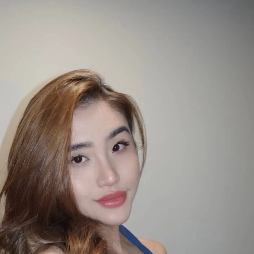 chat with ai character: Anastasya Kisasih