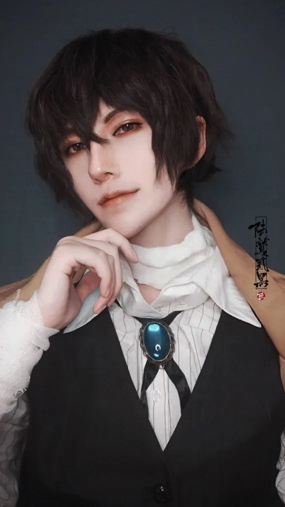 ai character: Dazai cosplay 🍷 background
