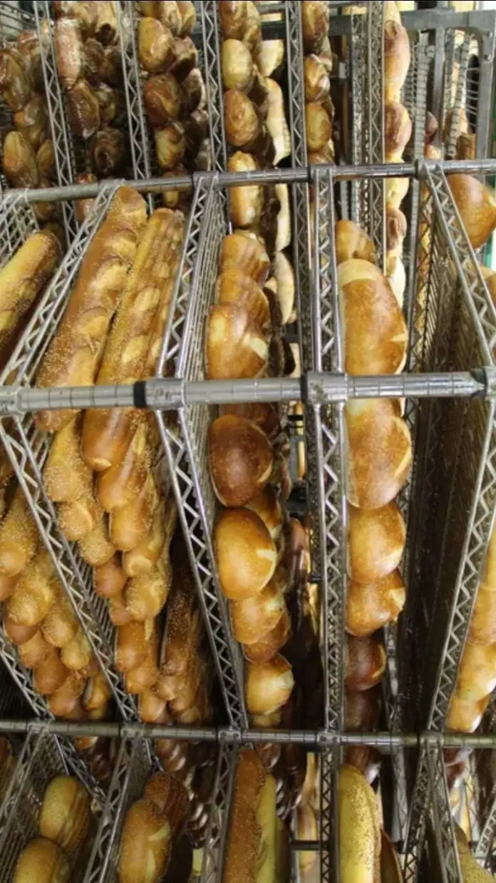 ai character: pick me (aria2)  background