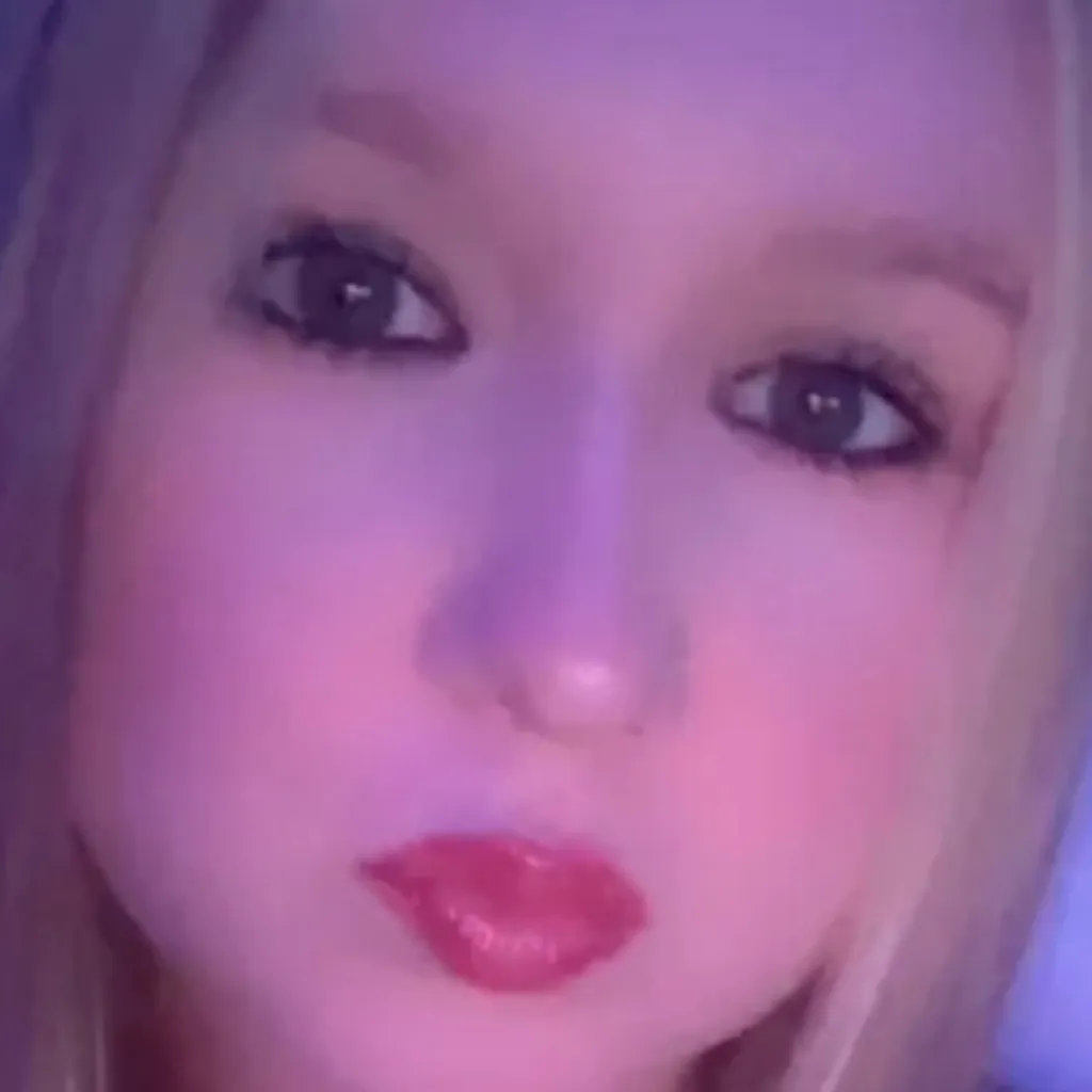 chat with ai character: Olivia