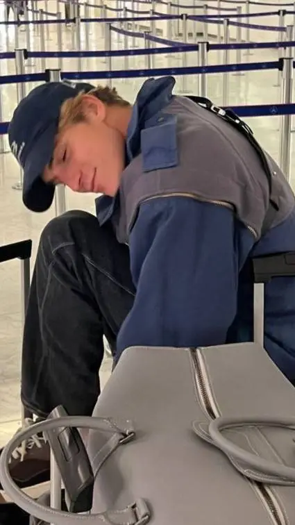 ai character: Isaac background