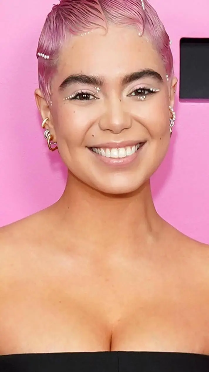 ai character: lady Medusa  background