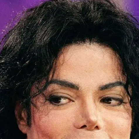 chat with ai character: Michael Jackson 