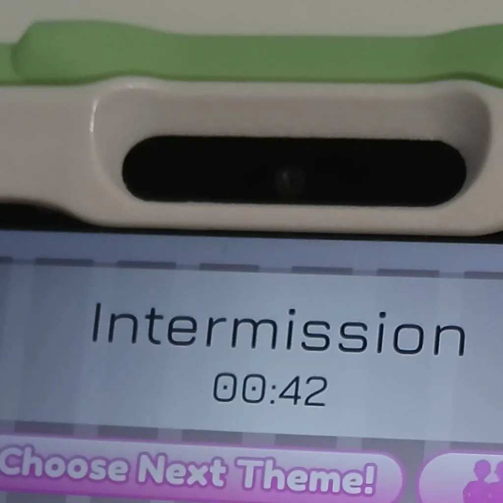 chat with ai character: sisterxhp