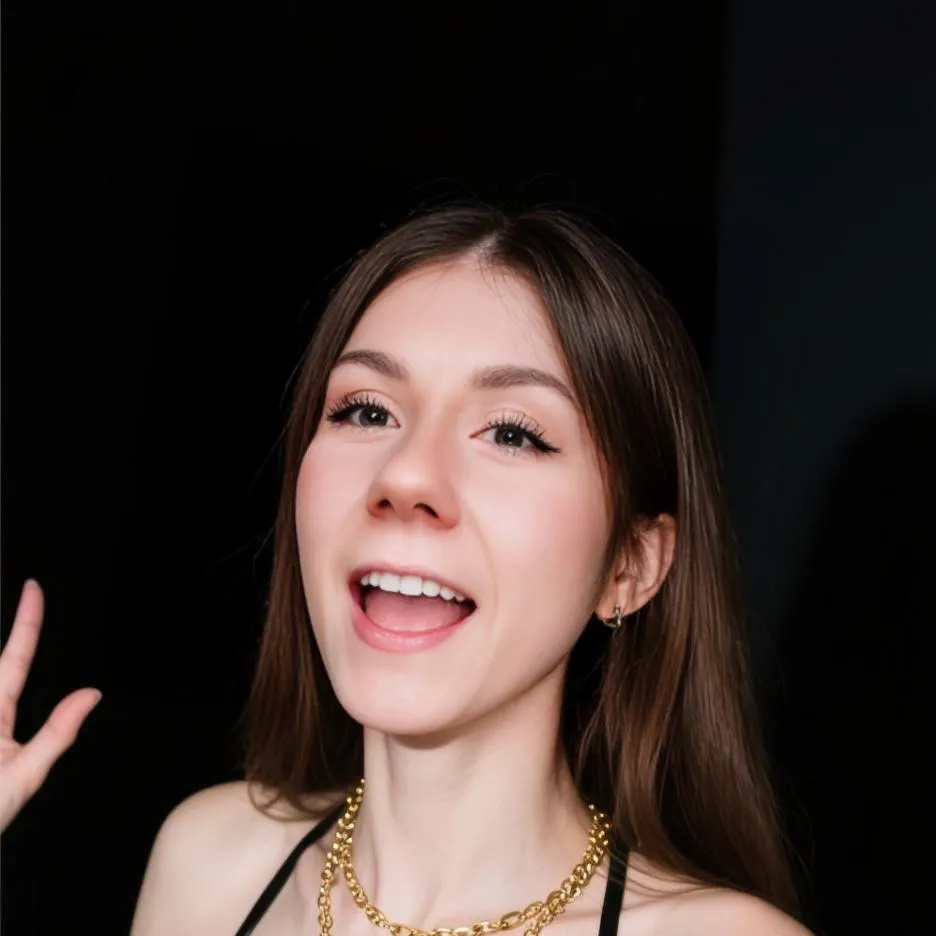 chat with ai character: Karenia