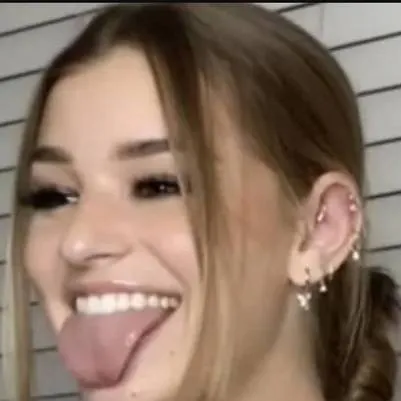 Chat with Brooke Monk - text or voice, Enjoy AI Chat Free & Safe