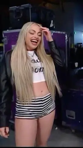 ai character: Liv morgan  background