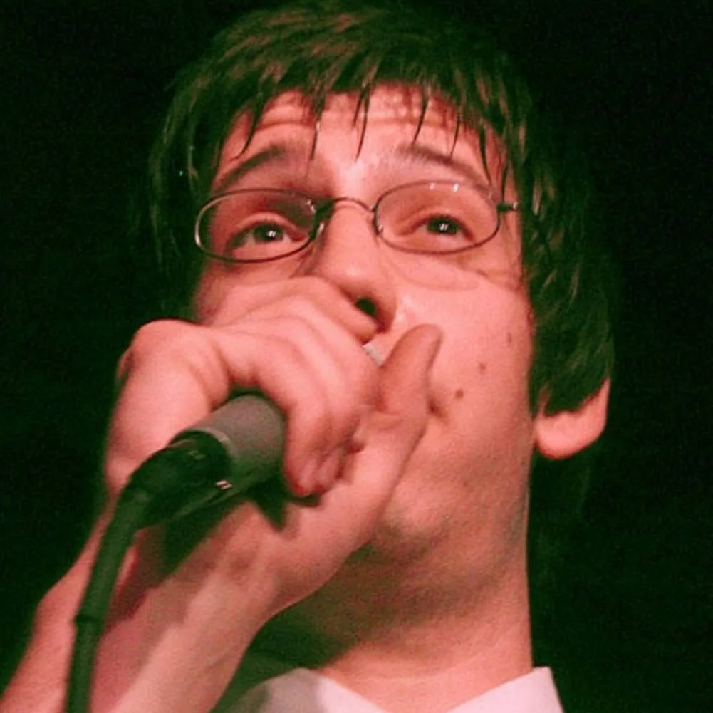 chat with ai character: Rob Cantor