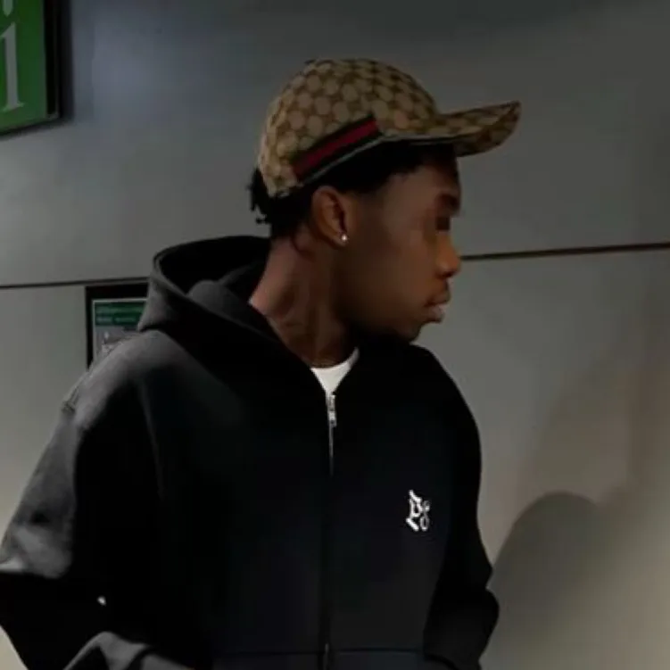 chat with ai character: Jeramiahت