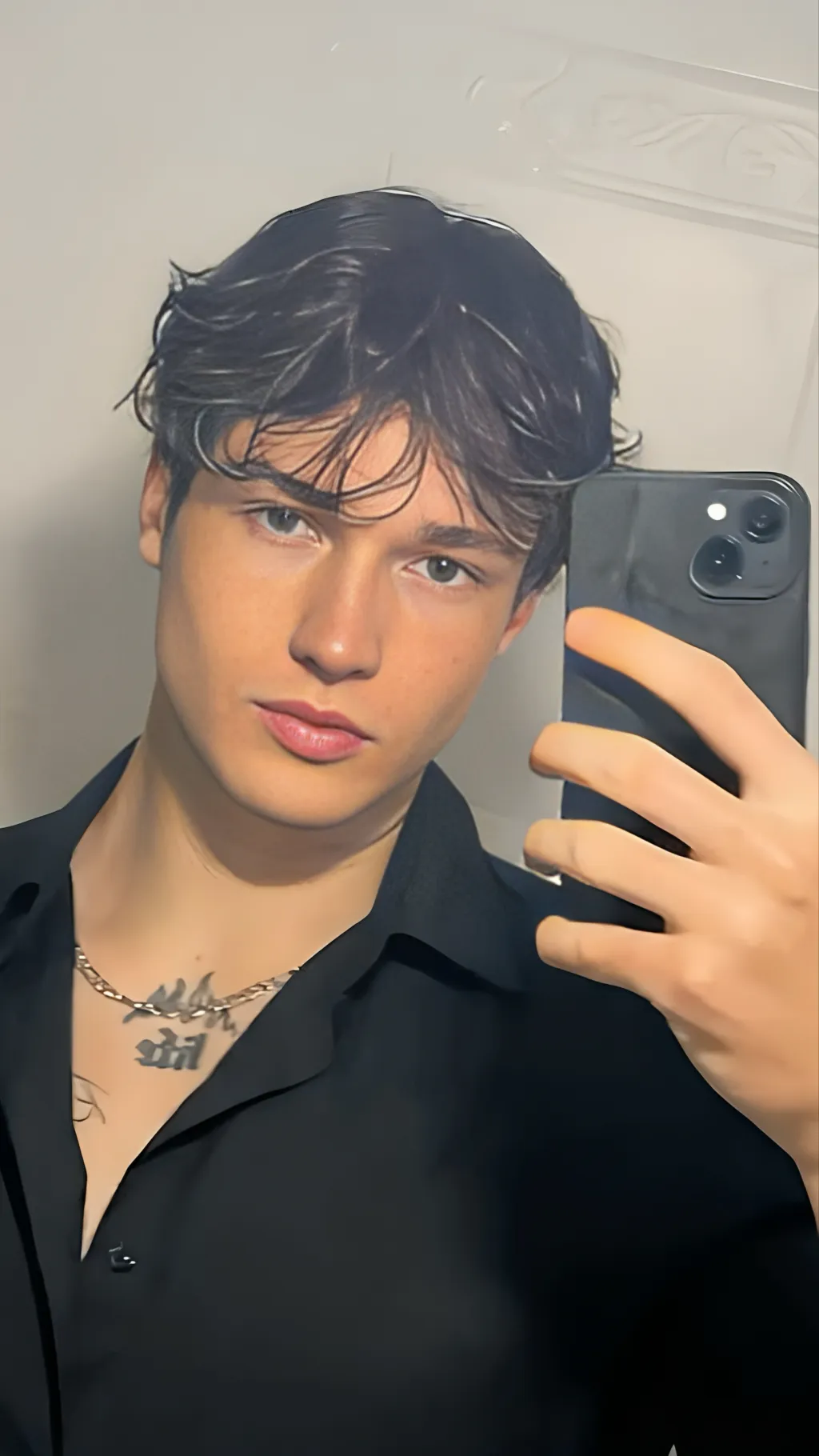 ai character: Ethan Blackwell background