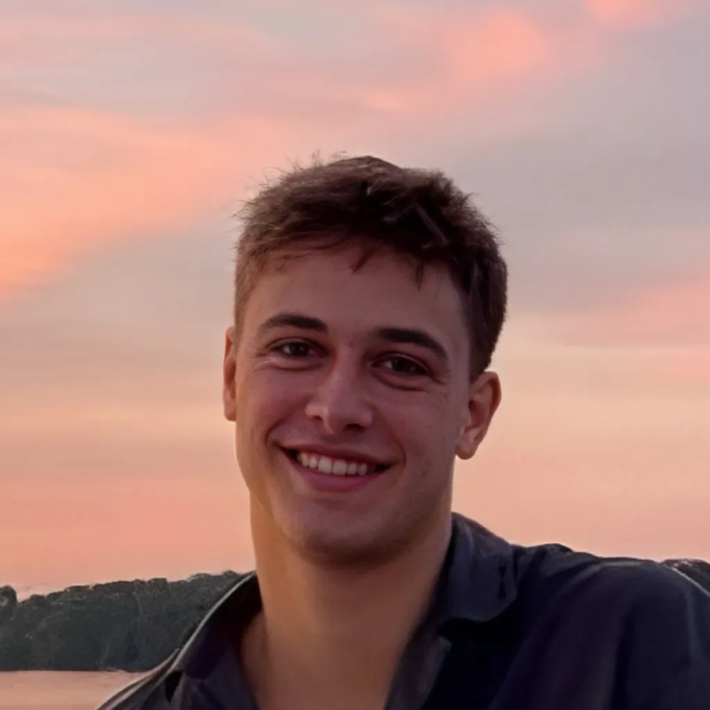 chat with ai character: Harrison Cole