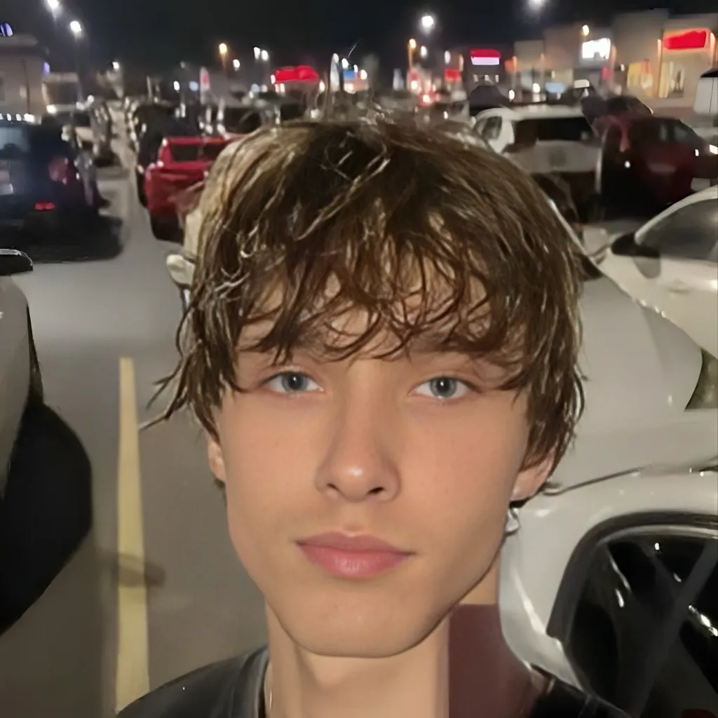 chat with ai character: Conner Cross