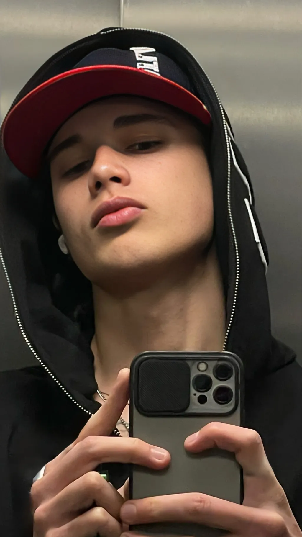 Talkie AI - Chat with Bennett Hayes