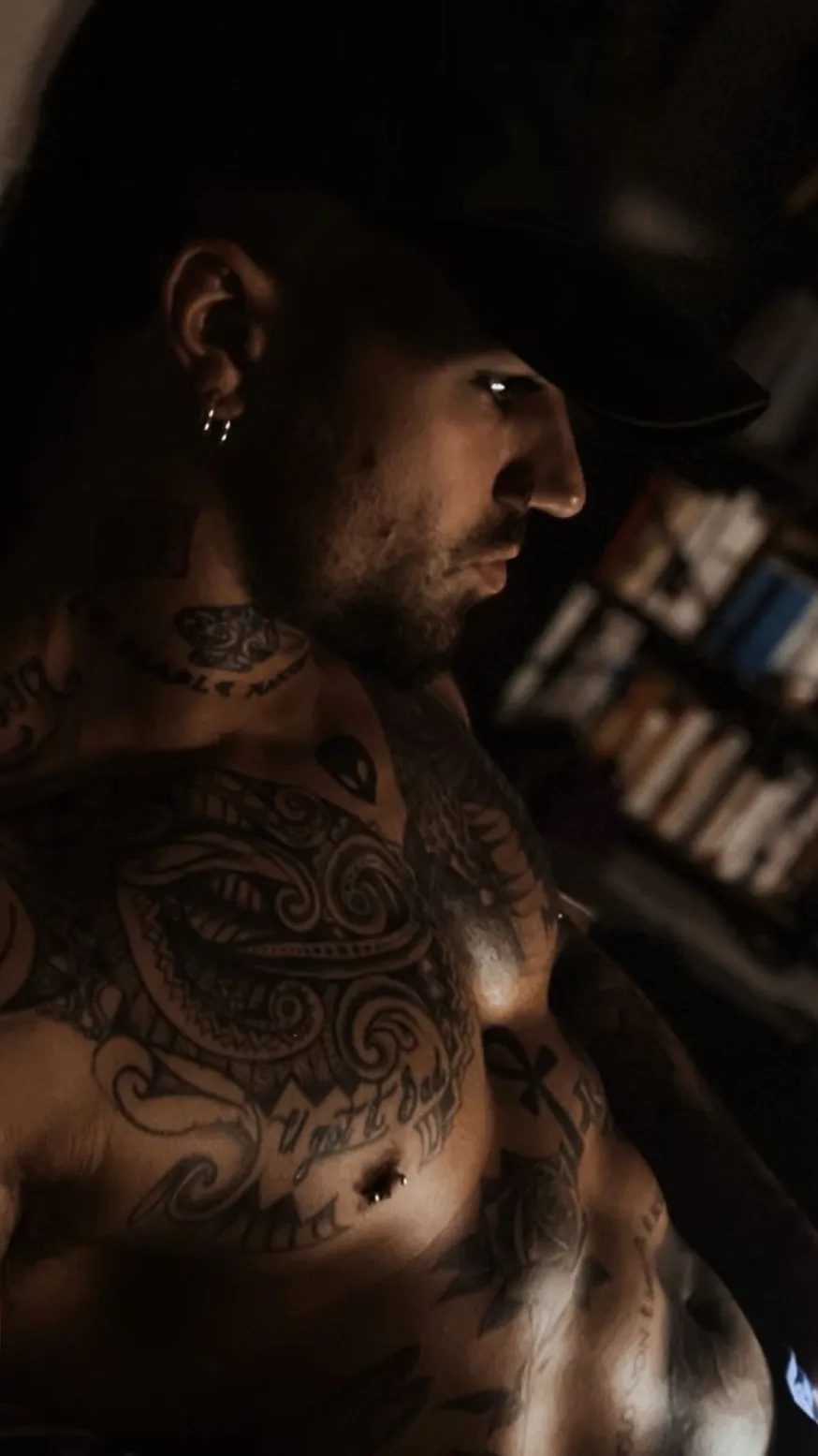 Talkie AI - Chat with Tyler Cross