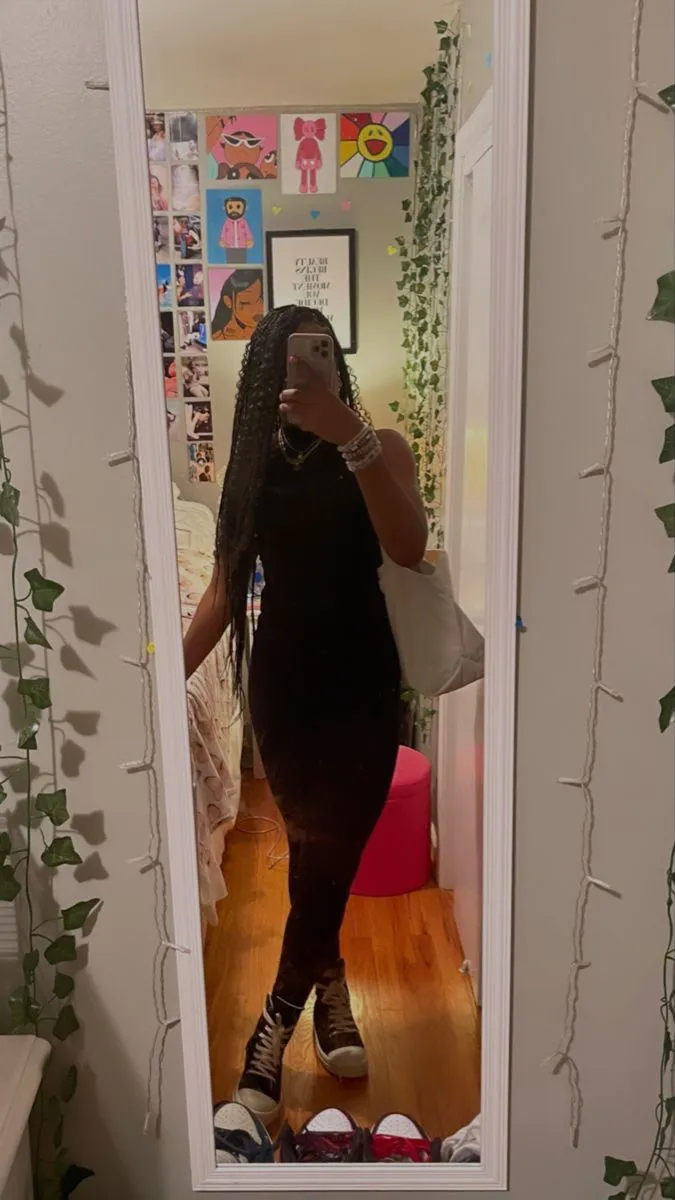 ai character: Minnie background