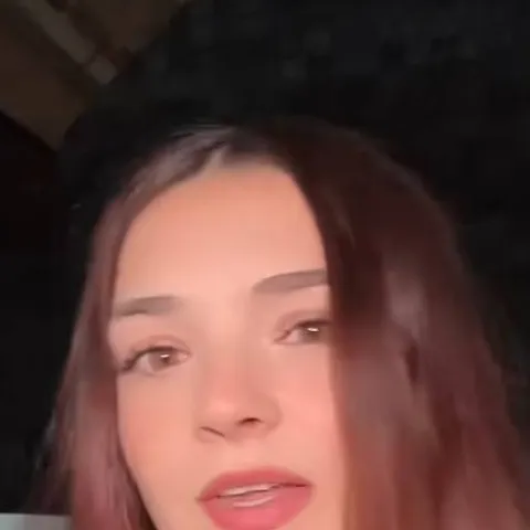 chat with ai character: summerxiris 