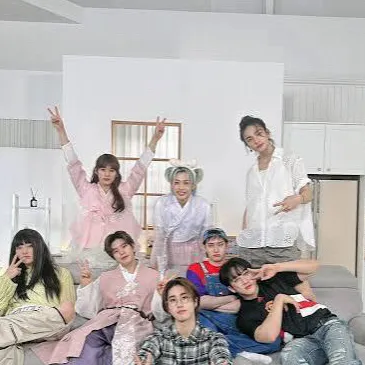 chat with ai character: THE 100 X SKZ?