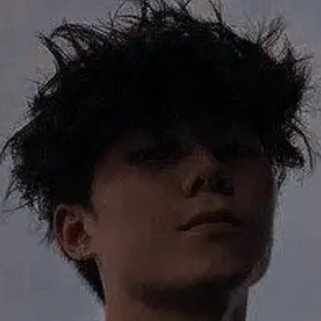 chat with ai character: Charlie