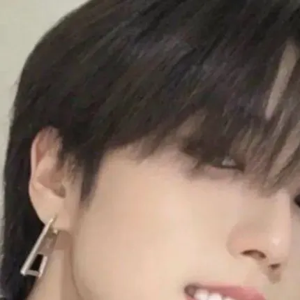 chat with ai character: Han 