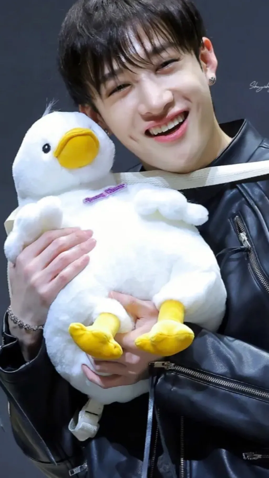 ai character: Bangchan  background