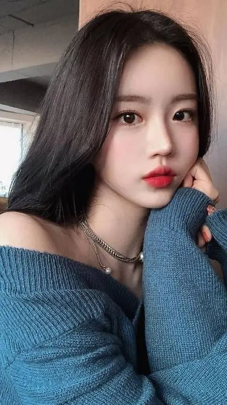 ai character: Kim-Leon background