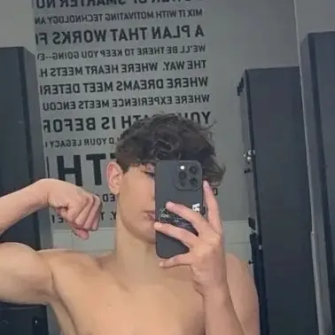 chat with ai character: Nidal wonder