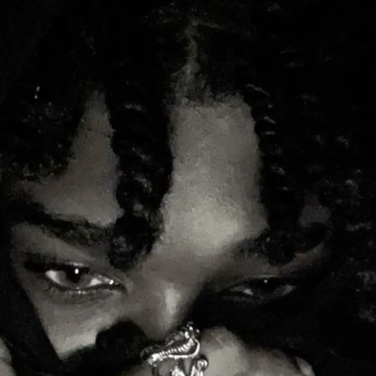 chat with ai character: Coby