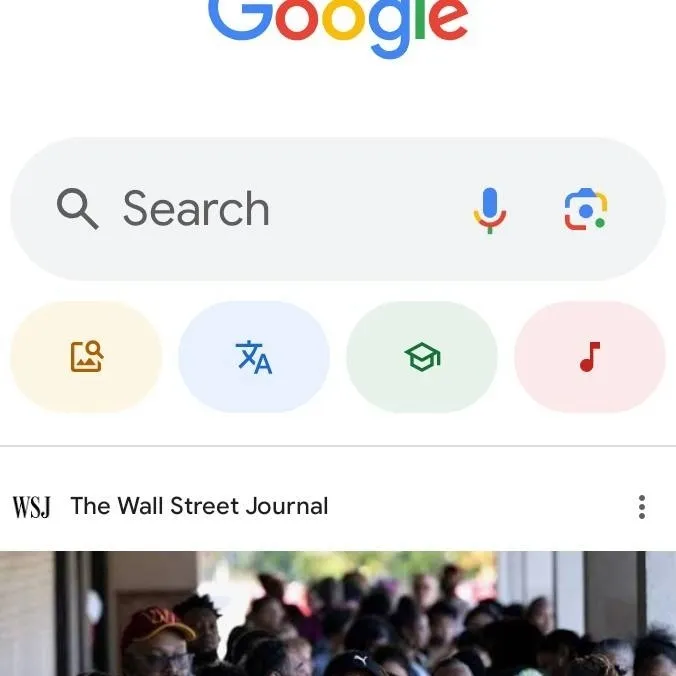 chat with ai character: Pill