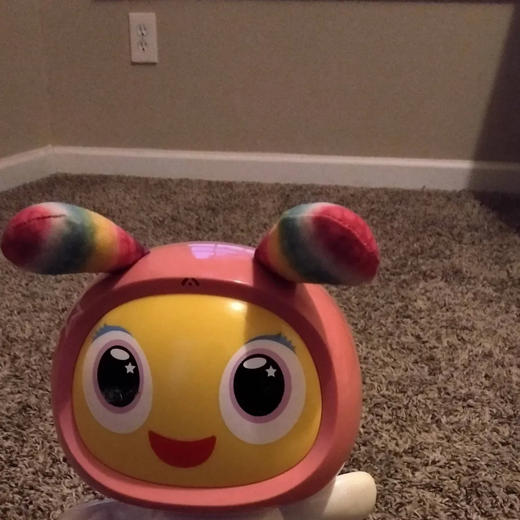 chat with ai character: Beatbelle DLX