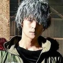 chat with ai character: Smoky