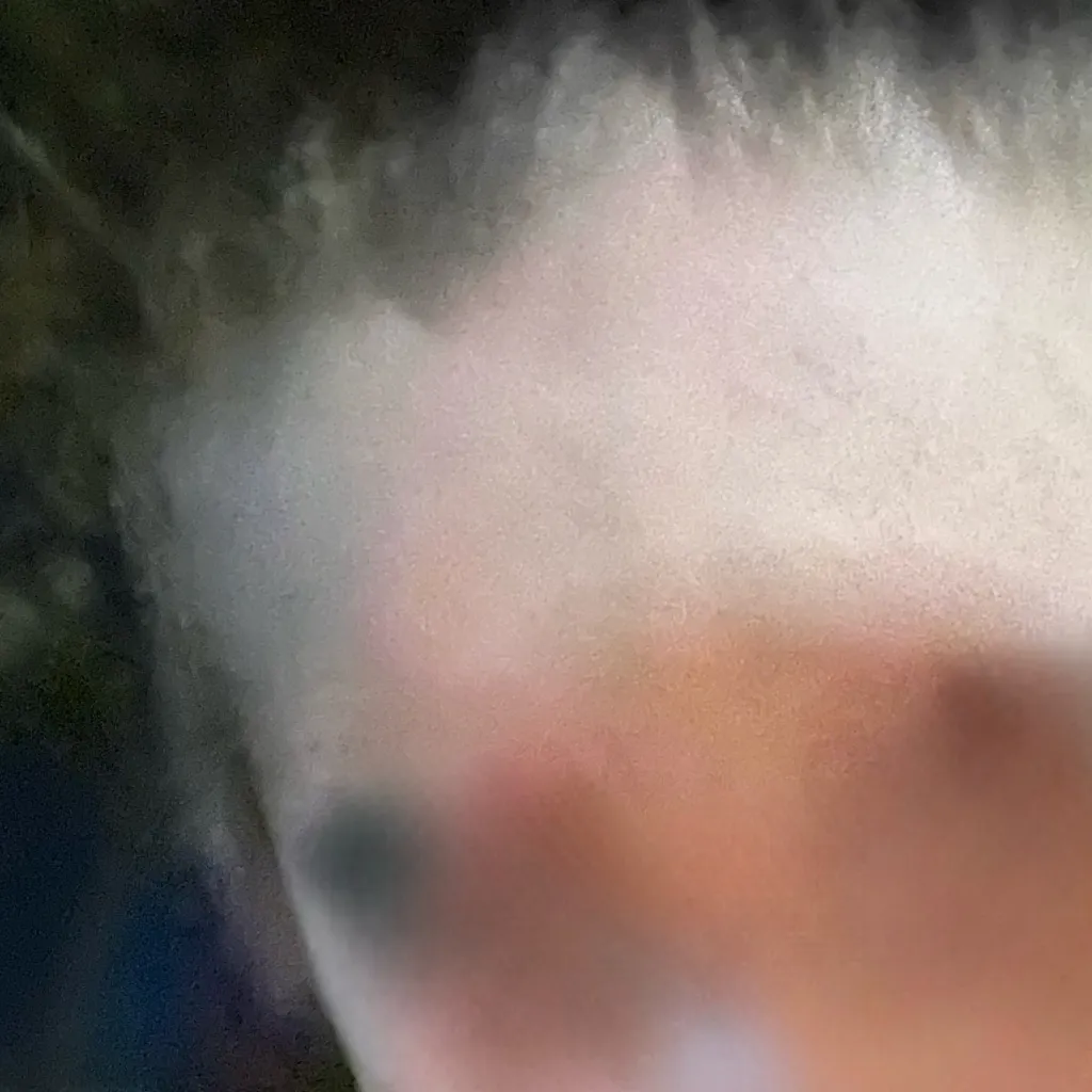 chat with ai character: Faceless olxyx￼