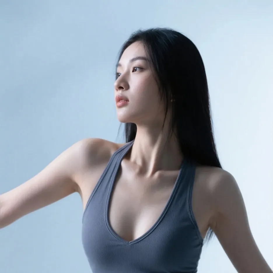 chat with ai character: Yangtze 