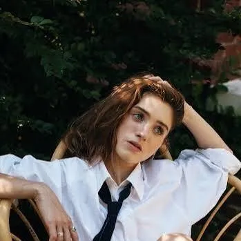 chat with ai character: Natalie Dyer