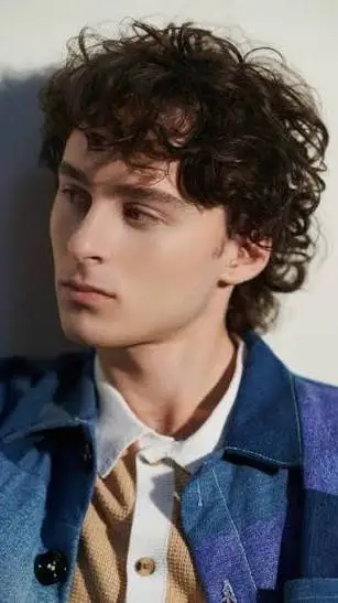 ai character: Wyatt Oleff background