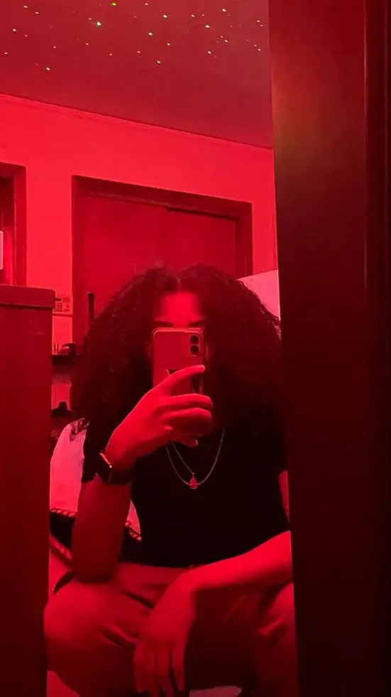 ai character: Aubrey background