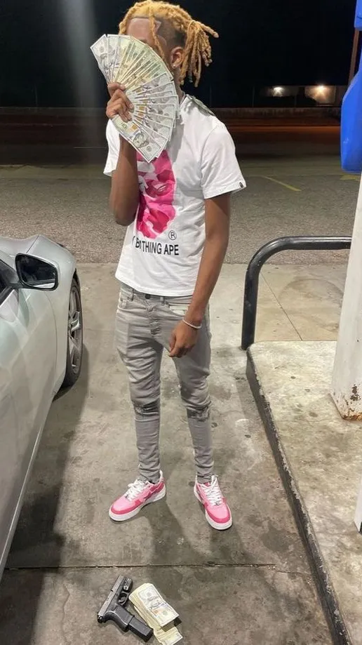 ai character: Quan background