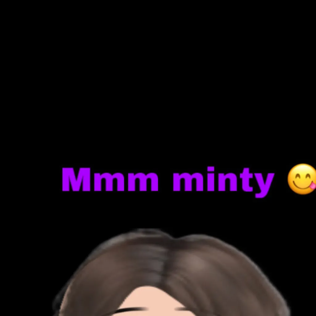 chat with ai character: Mya 