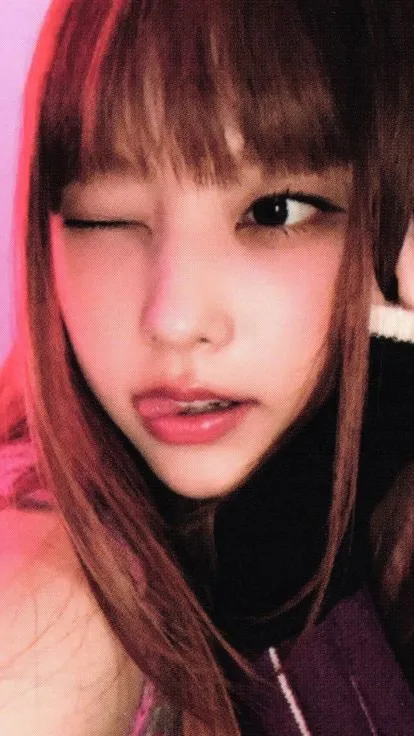 ai character: 𝐇𝐚𝐞𝐫𝐢𝐧 background