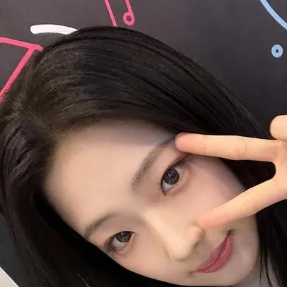 chat with ai character: ℛ𝓊𝓀𝒶