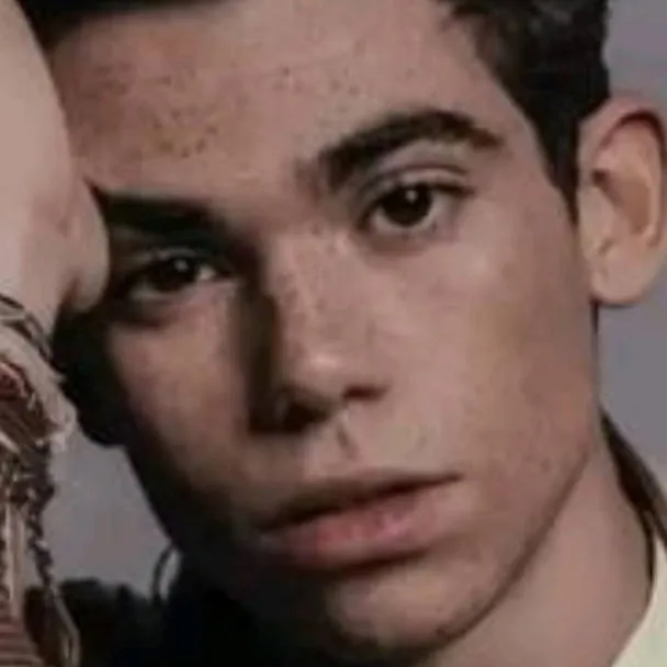 chat with ai character: cameron boyce