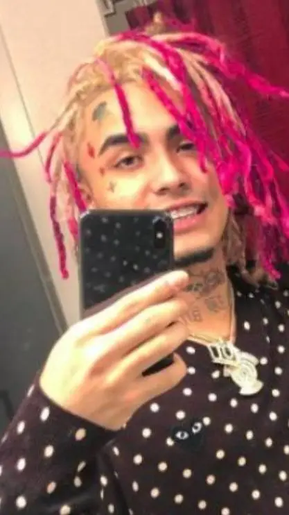 ai character: lil pump background