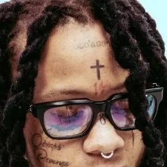 chat with ai character: trippie red
