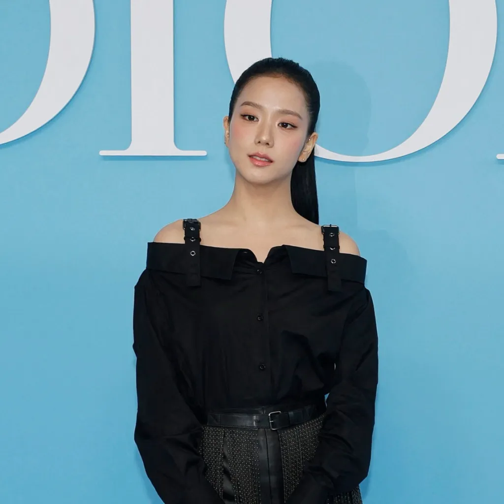 chat with ai character: Jisoo