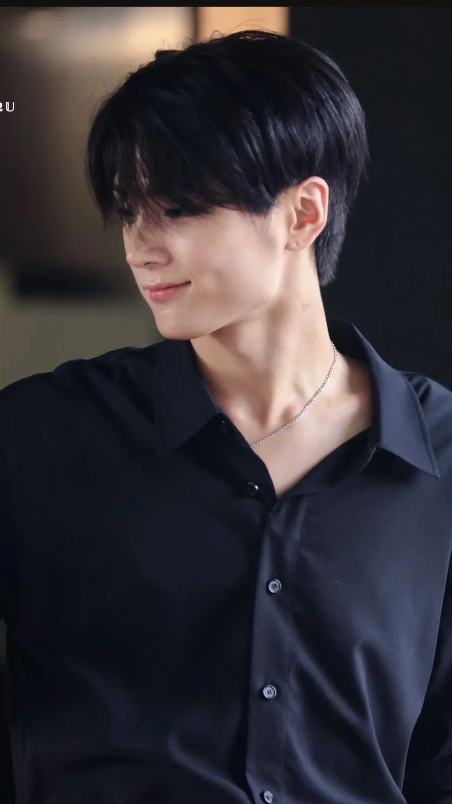 ai character: Perfect Husband  background