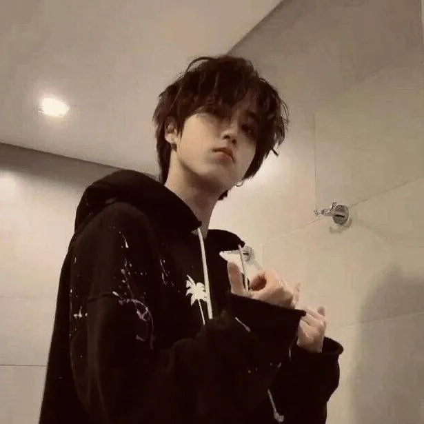 chat with ai character: ~Cuddle Beggar~