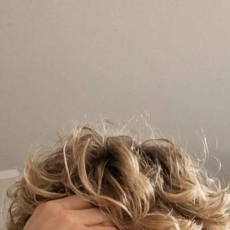 chat with ai character: james