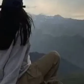 chat with ai character: Deku